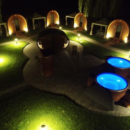 Vicolungo Glamour Lodge & Spa - Free Spa Hot Tub E Sauna Luaran gambar