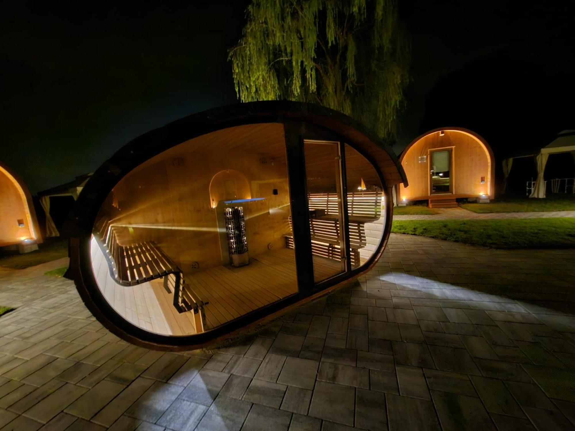 Vicolungo Glamour Lodge & Spa - Free Spa Hot Tub E Sauna Luaran gambar