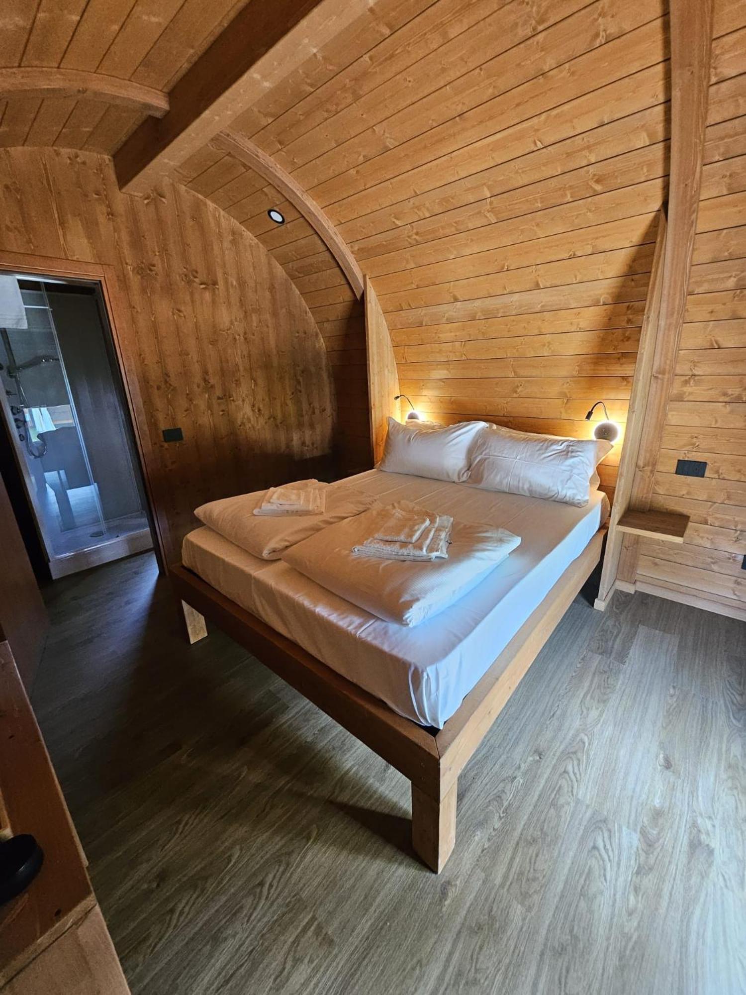 Vicolungo Glamour Lodge & Spa - Free Spa Hot Tub E Sauna Luaran gambar