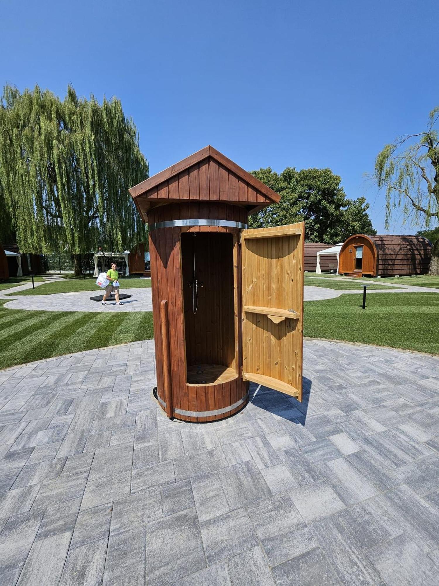 Vicolungo Glamour Lodge & Spa - Free Spa Hot Tub E Sauna Luaran gambar
