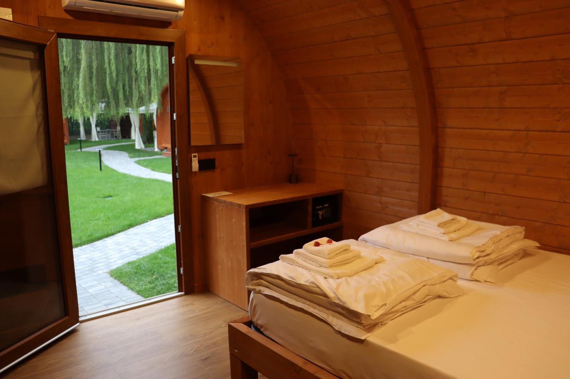 Vicolungo Glamour Lodge & Spa - Free Spa Hot Tub E Sauna Luaran gambar