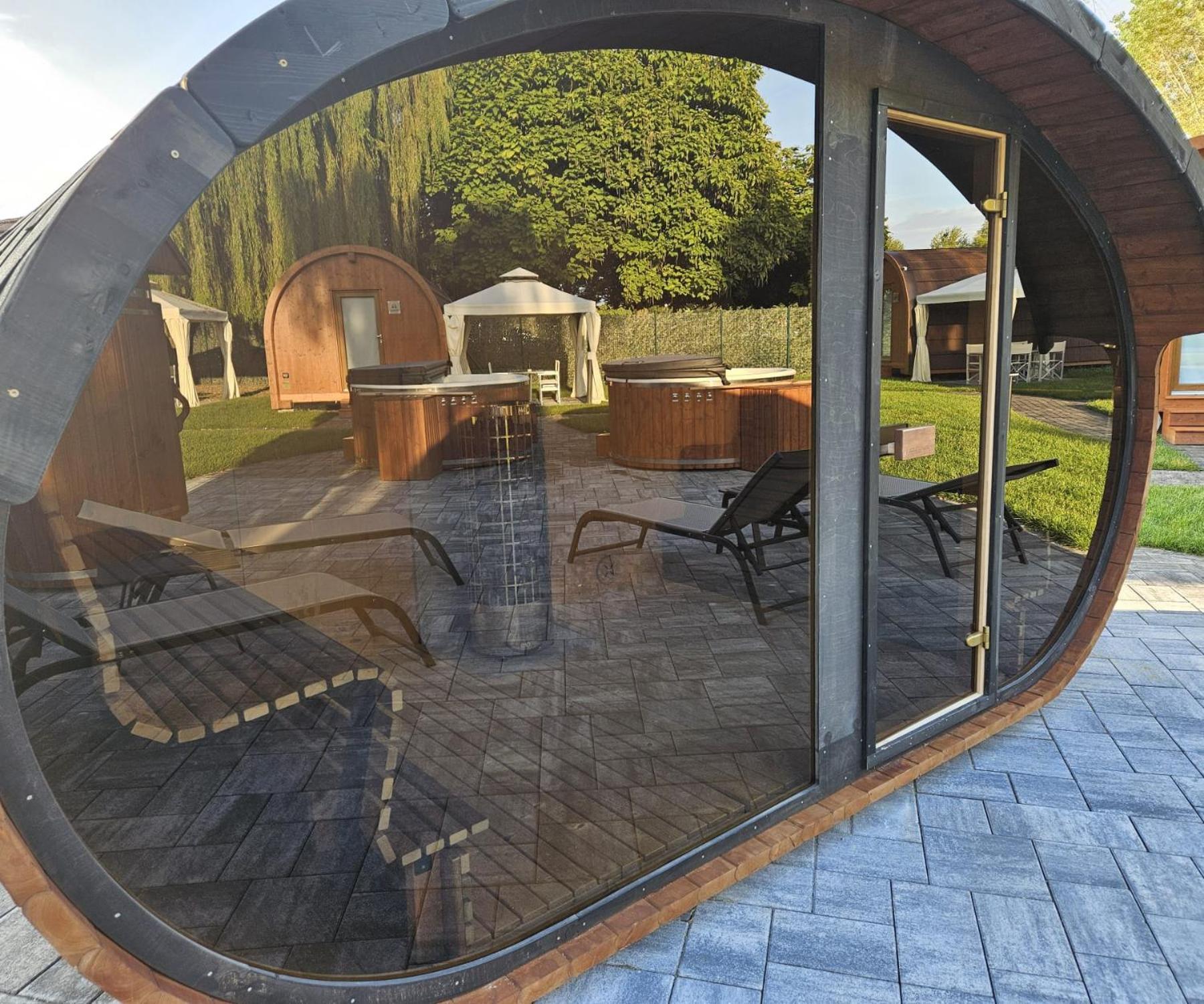 Vicolungo Glamour Lodge & Spa - Free Spa Hot Tub E Sauna Luaran gambar